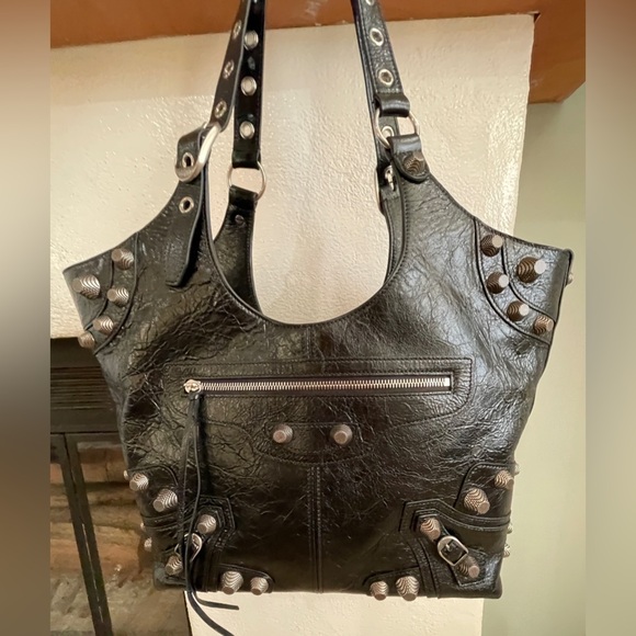 Balenciaga Medium Le Cagole Leather Tote NWT - Picture 13 of 16